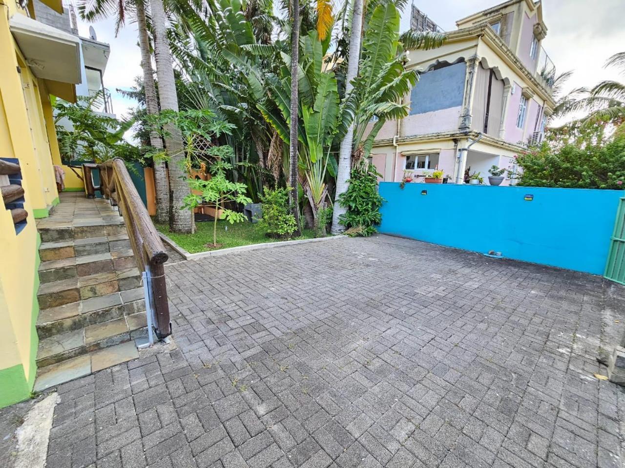 Tropical Apartment Ла-Ґулет Екстер'єр фото